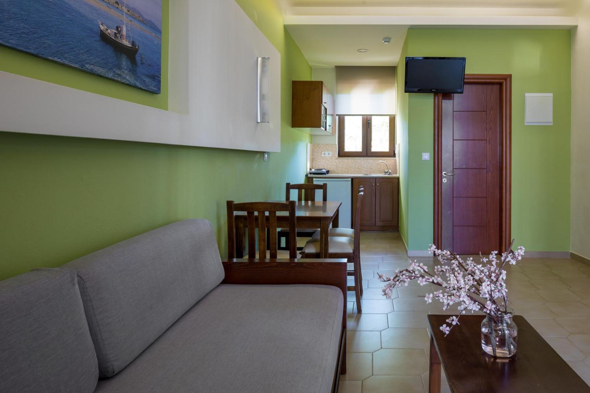 Oscar Suites & Village Agia Marina  Room photo