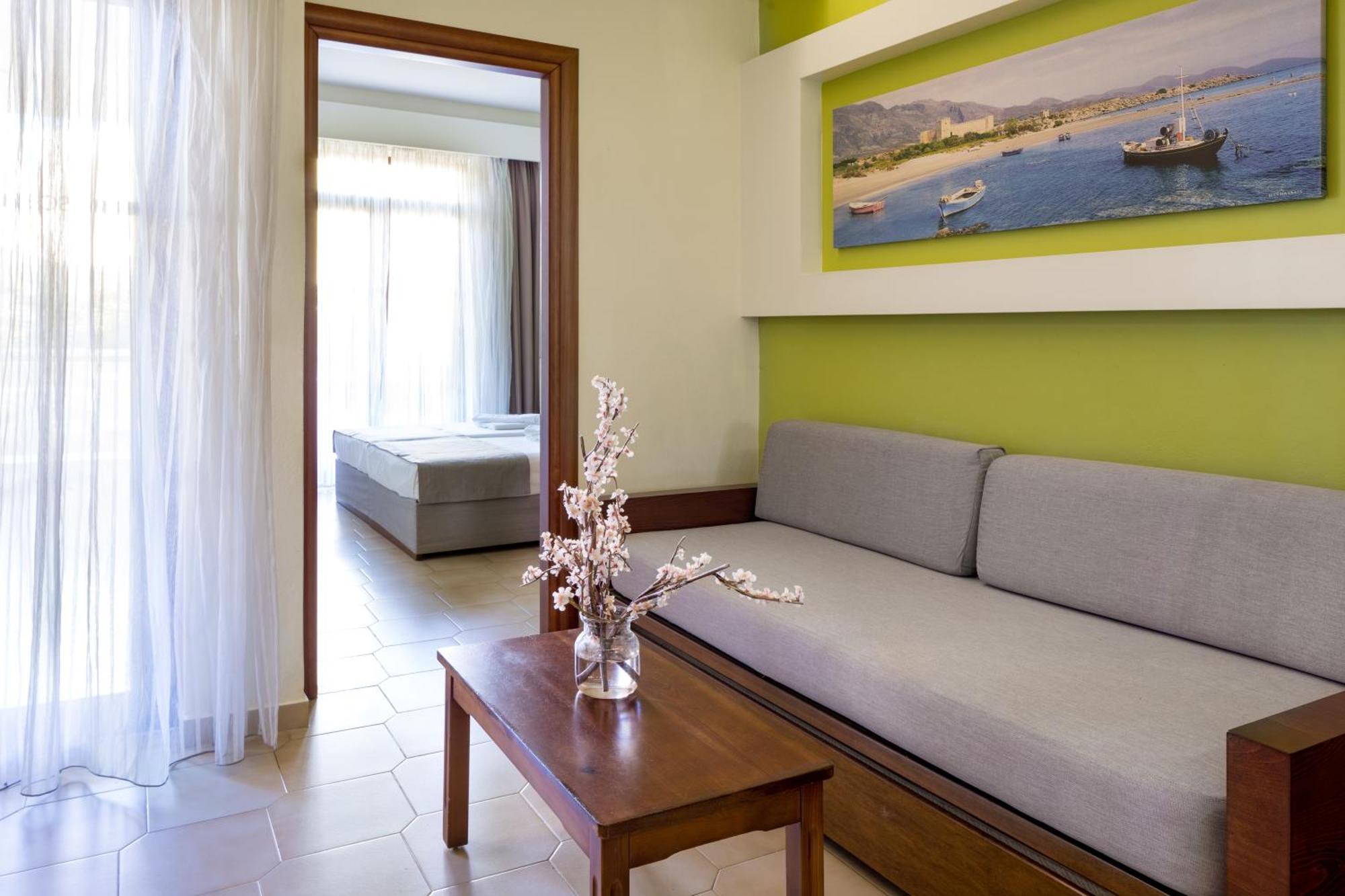 Oscar Suites & Village Agia Marina  Room photo